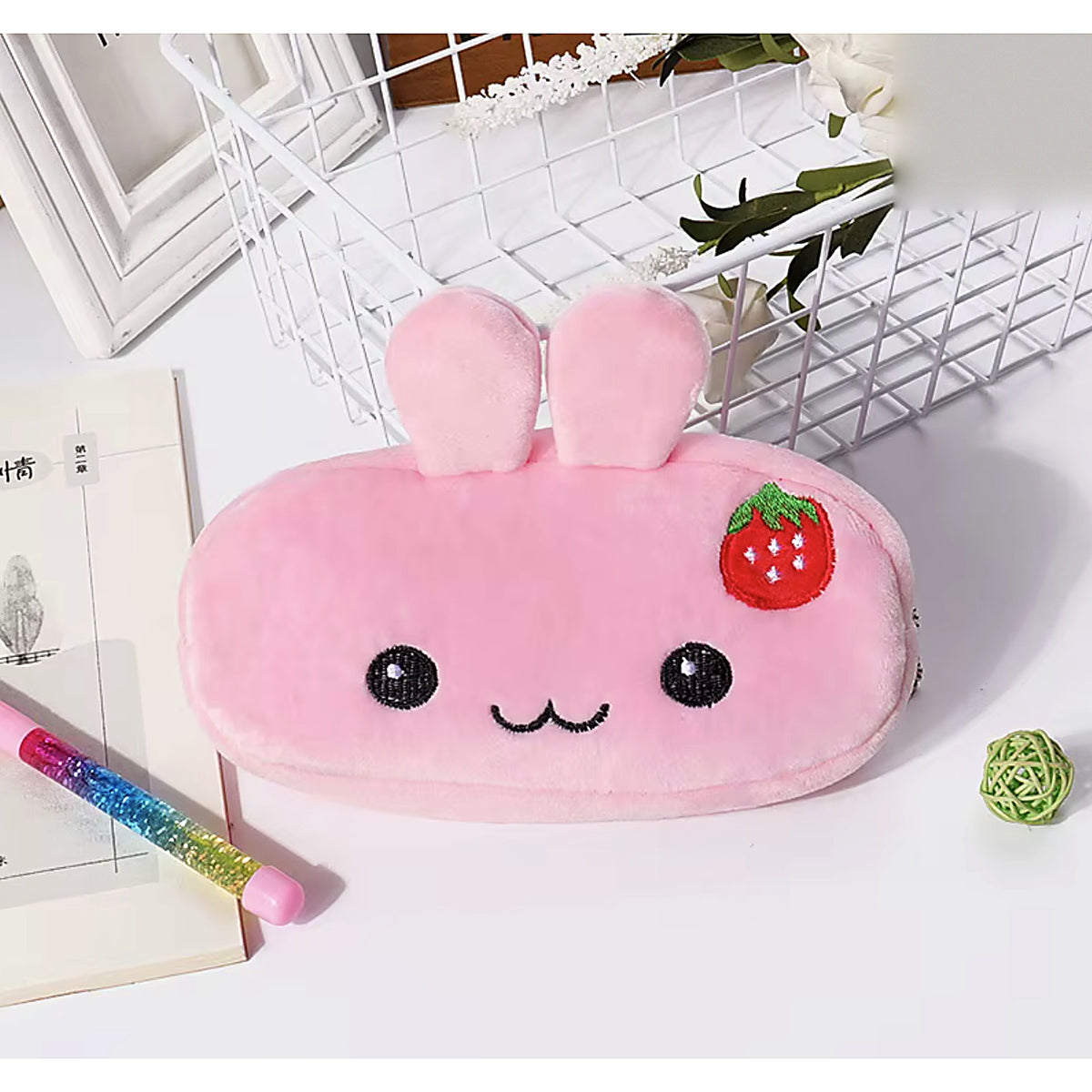 Trousse peluche Crayonimo modèle lapin rose